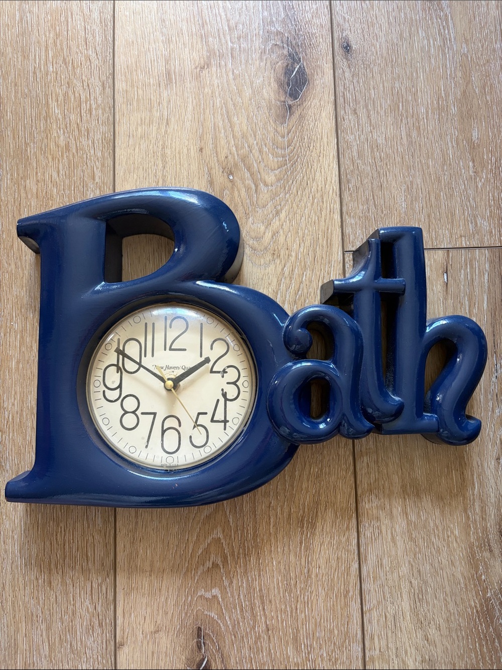 New Haven Wall Clock Dark Blue Bath Novelty Analog Quartz Movement Vtg